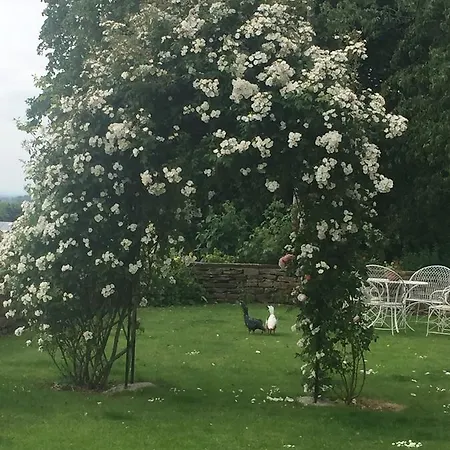 Hall Farm Bed & Breakfast