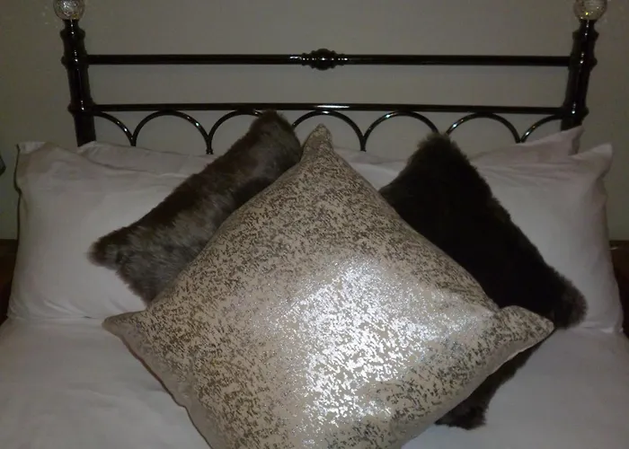 Bed & Breakfast Hall Farm Bed & Breakfast 4*