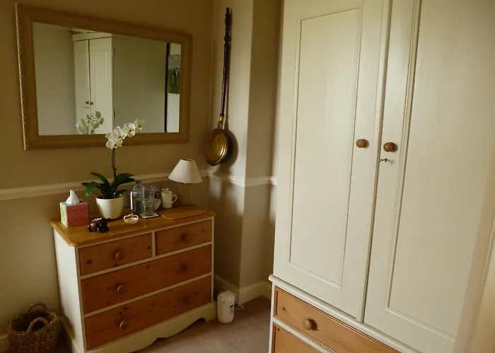 Hall Farm Bed & Breakfast Bed & Breakfast 4*