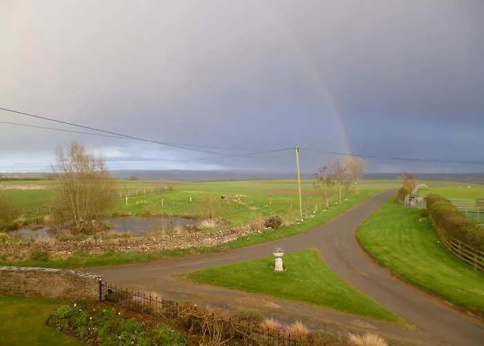 Bed & Breakfast Hall Farm Bed & Breakfast 4*